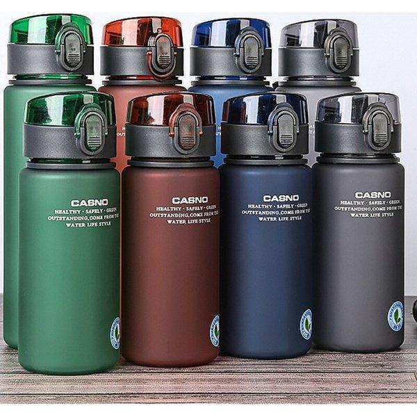 בקבוק מים איכותי שומר קור עם קש